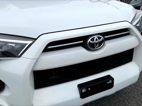 Used 2024 Toyota 4Runner SR5 image 28
