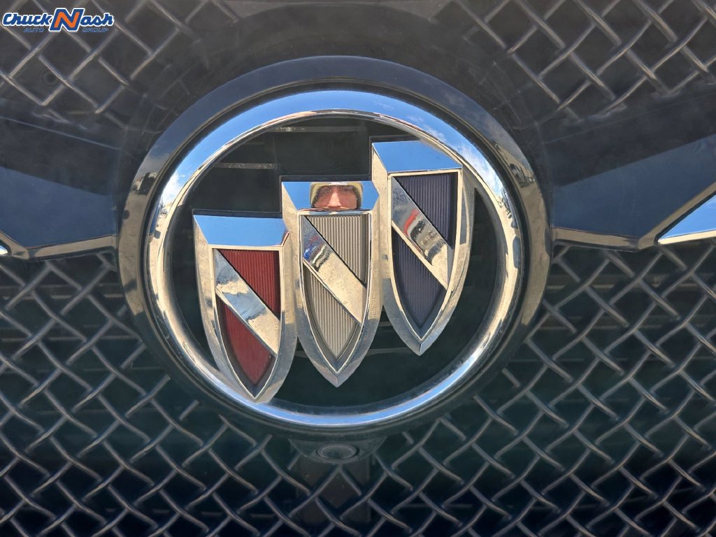 Used 2023 Buick Enclave Essence w/ Experience Buick Package FWD image 9