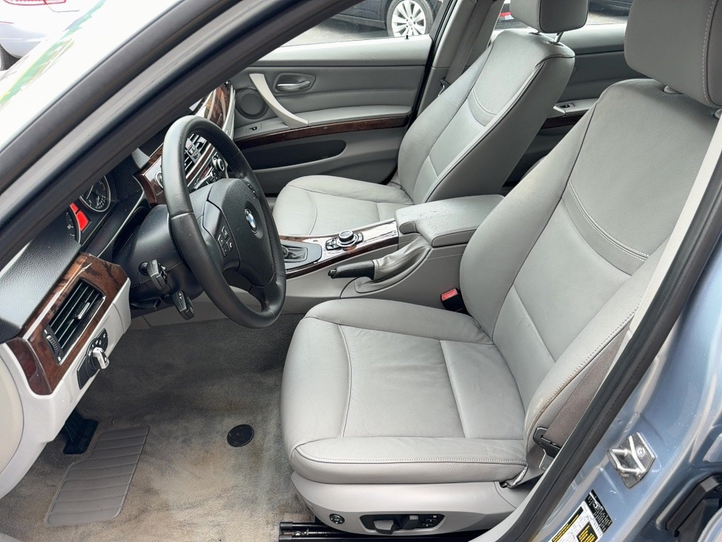 Used 2011 BMW 328i xDrive Sedan AWD/4WD image 6