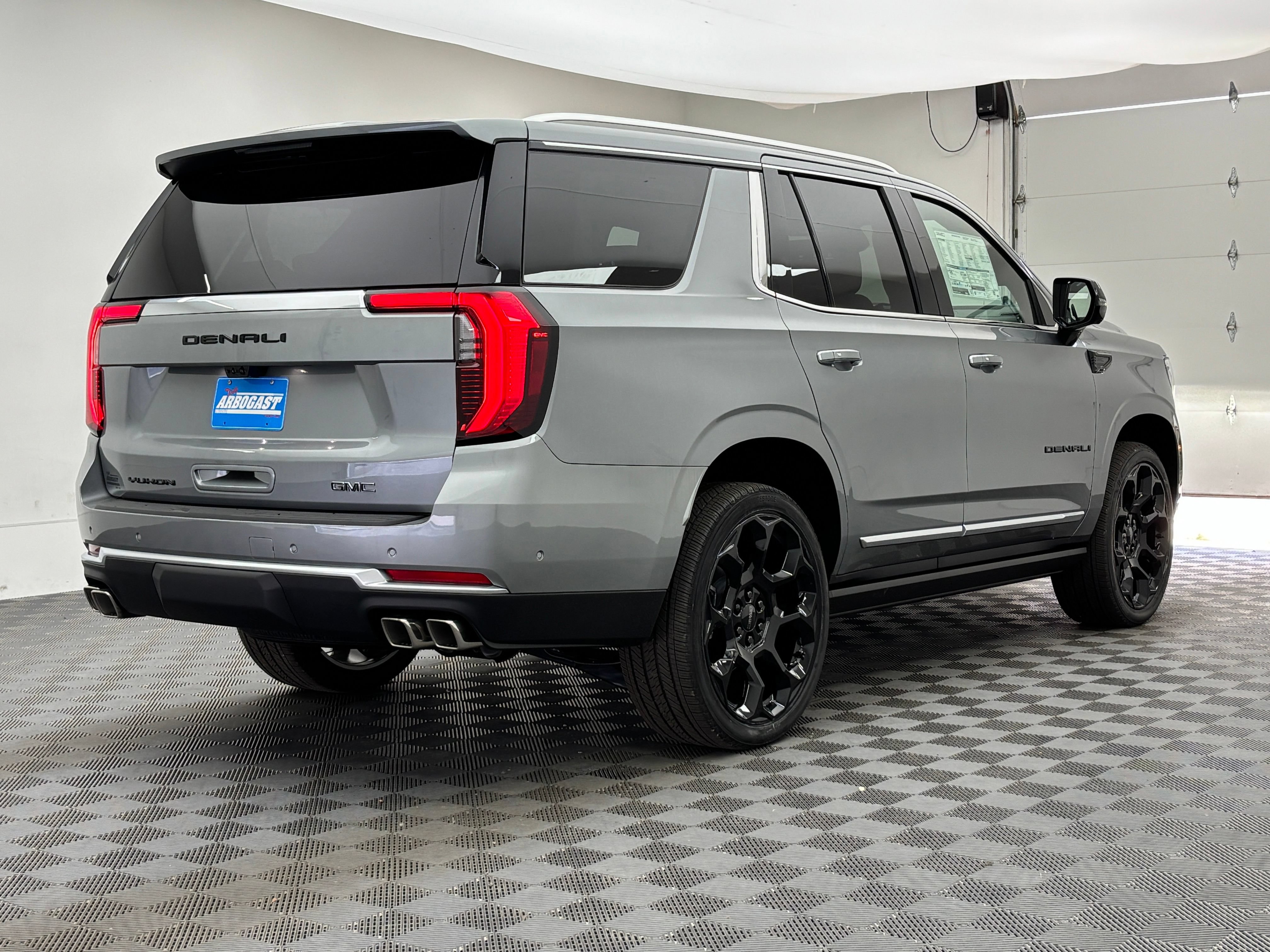New 2026 GMC Yukon Denali w/ Denali Reserve Package AWD/4WD image 11