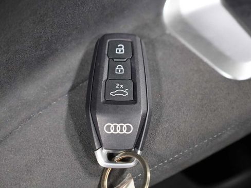 Used 2025 Audi SQ5 Premium Plus AWD/4WD image 41
