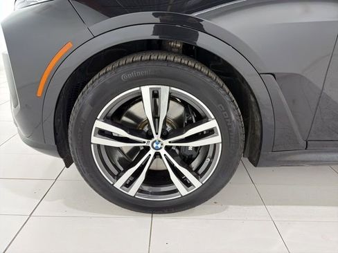 Used 2025 BMW X7 xDrive40i w/ Executive Package image 51