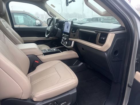 Used 2024 Ford Expedition Max Limited image 36