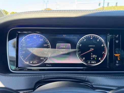 Used 2015 Mercedes-Benz S 550 Sedan image 9