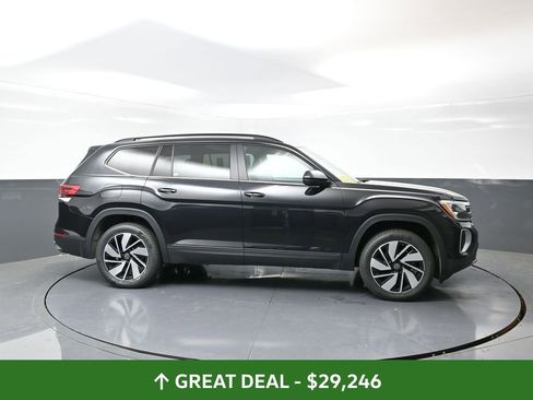 Used 2024 Volkswagen Atlas SE image 4