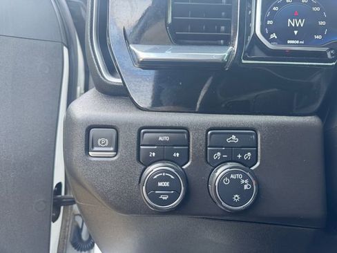 Used 2023 Chevrolet Silverado 1500 LT AWD/4WD image 23