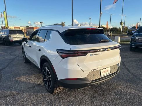 New 2026 Chevrolet Equinox EV LT image 5