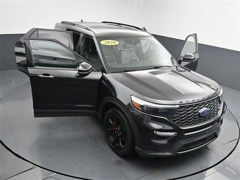 Used 2020 Ford Explorer ST w/ ST Street Pack image 32