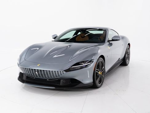 Used 2022 Ferrari Roma image 1