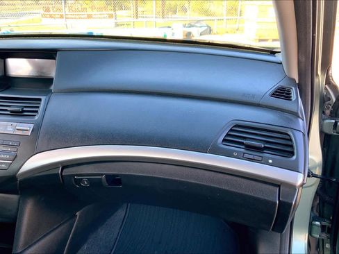 Used 2010 Honda Accord EX-L image 17