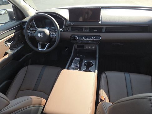 New 2026 Honda Pilot Touring image 24