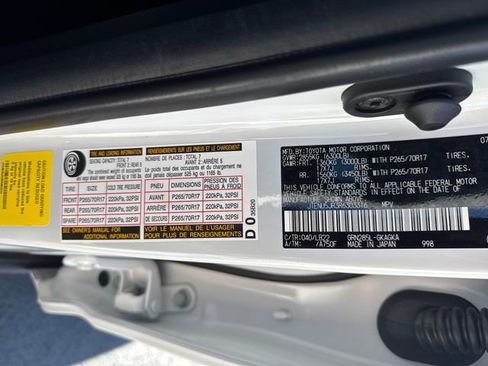 Used 2024 Toyota 4Runner SR5 Premium image 30