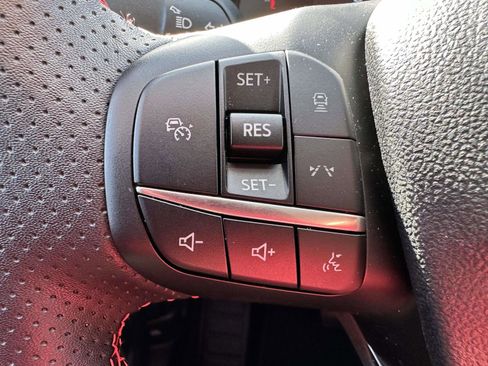 Used 2025 Ford Escape ST-Line w/ Tech Pack #1 image 19