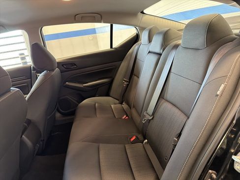 Used 2025 Nissan Altima 2.5 SV FWD image 25