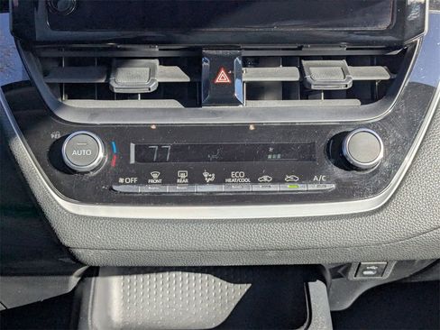 Used 2024 Toyota Corolla LE image 24