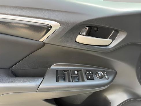 Used 2017 Honda Fit LX image 17