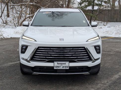 New 2026 Buick Enclave Preferred image 2