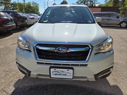 Used 2017 Subaru Forester 2.5i Premium AWD/4WD image 3