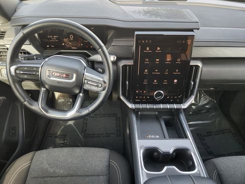 Used 2025 GMC Acadia Elevation image 26