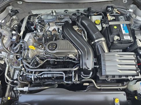 Used 2023 Volkswagen Taos SE image 14