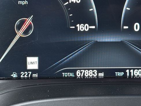 Used 2019 BMW X4 xDrive30i w/ Premium Package image 4