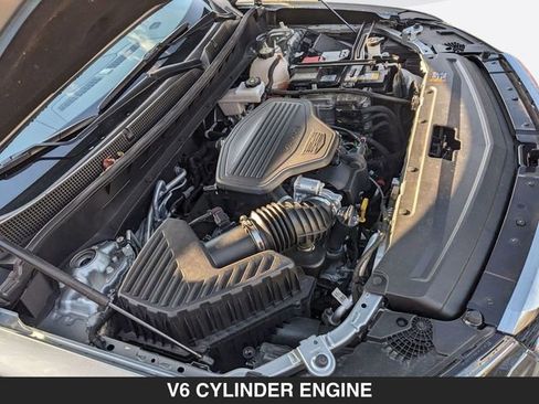 Used 2024 Cadillac XT6 Premium Luxury image 35