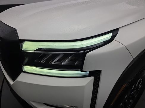 Used 2023 Nissan Frontier Pro-X w/ Pro Convenience Package image 14