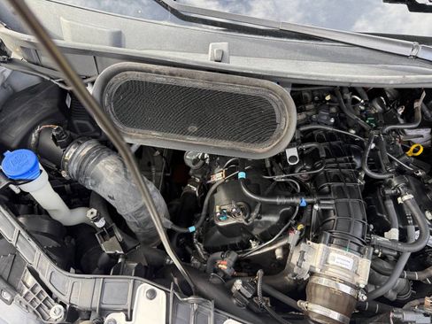 Used 2023 Ford Transit 350 XL image 11