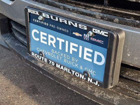 Used 2023 GMC Terrain SLE w/ Driver Convenience Package image 10