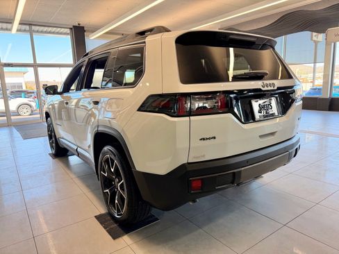 New 2026 Jeep Cherokee Overland image 8