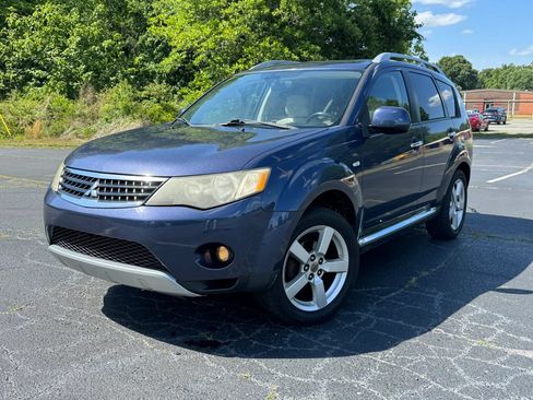 Used 2009 Mitsubishi Outlander XLS AWD/4WD image 1