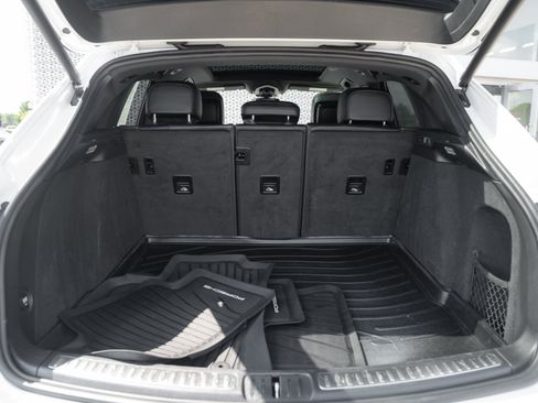 Used 2019 Porsche Macan AWD/4WD image 27
