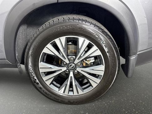 Certified 2023 Nissan Rogue SV w/ SV Premium B Package FWD image 31