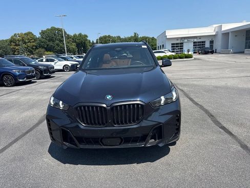 Used 2024 BMW X5 xDrive40i w/ M Sport Package AWD/4WD image 2