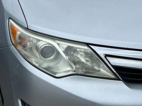 Used 2012 Toyota Camry LE FWD image 14