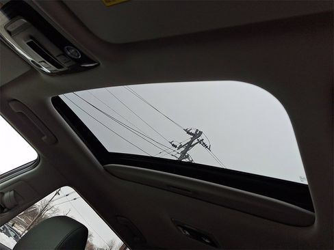 Certified 2025 Kia Seltos SX w/ SX Sunroof Package image 15