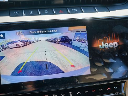 New 2026 Jeep Grand Cherokee Limited image 24