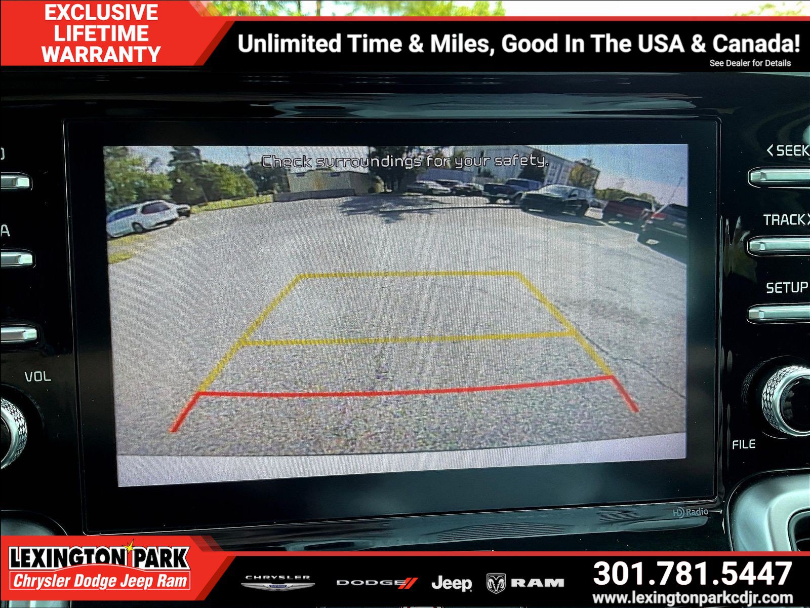 Used 2021 Kia Sorento LX AWD/4WD image 14