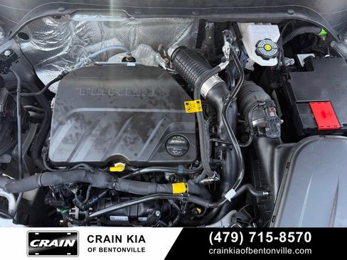 Used 2025 Chevrolet Trax RS FWD image 32