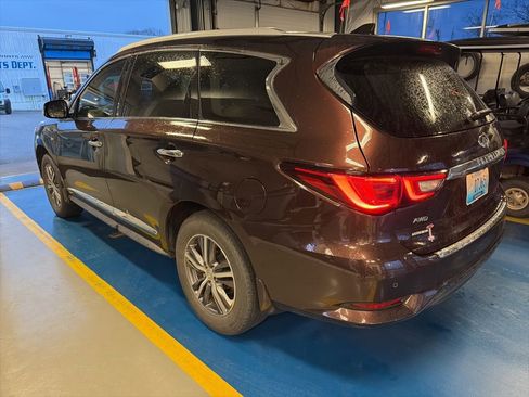 Used 2020 INFINITI QX60 Luxe w/ Essential Package image 4