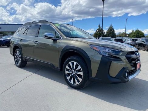 Used 2024 Subaru Outback Touring AWD/4WD image 7