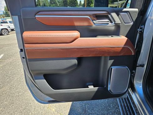 New 2026 GMC Sierra 3500 Denali Ultimate AWD/4WD image 16