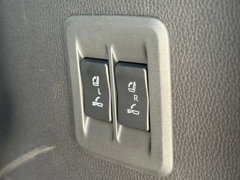 Used 2026 Lexus GX 550 w/ Accessory Package (2T) AWD/4WD image 15