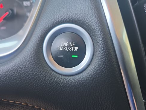 Used 2020 Chevrolet Traverse Premier FWD image 30