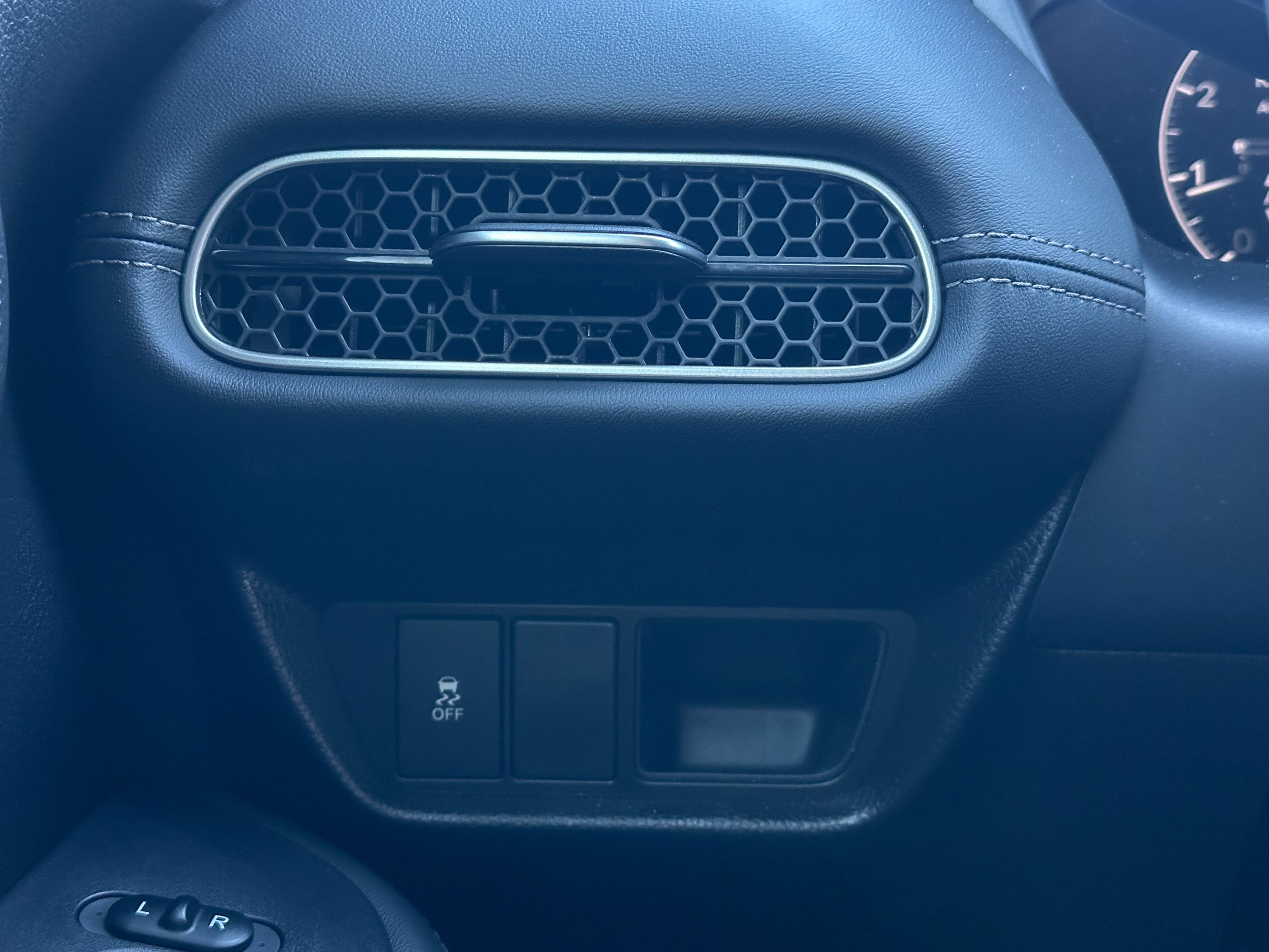 New 2027 Honda HR-V EX-L image 27