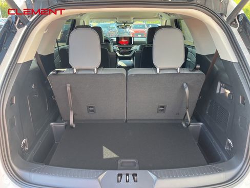 New 2025 Ford Explorer Active w/ Active Comfort Package image 21