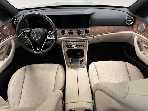 Used 2023 Mercedes-Benz E 350 4MATIC Sedan image 10