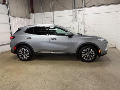 Used 2025 Buick Envision Preferred AWD/4WD image 7