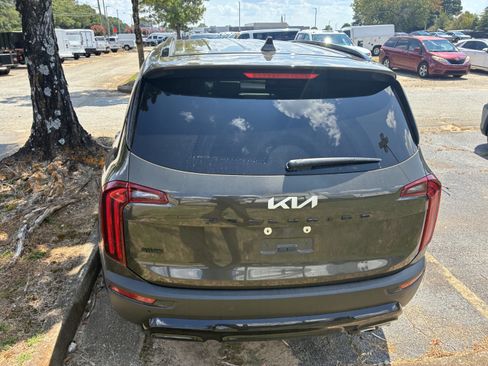 Used 2022 Kia Telluride EX w/ EX Premium Package AWD/4WD image 7