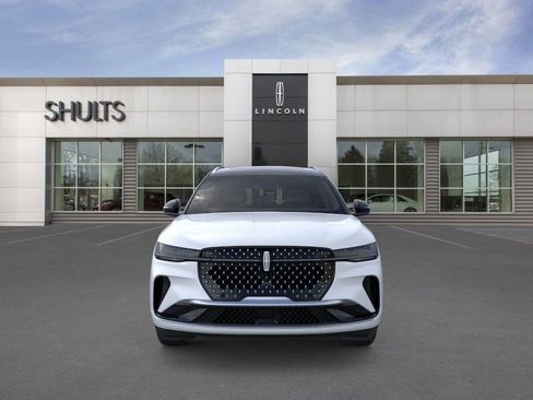 New 2026 Lincoln Nautilus Reserve image 6